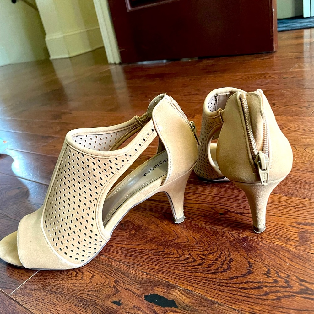 Womens heel